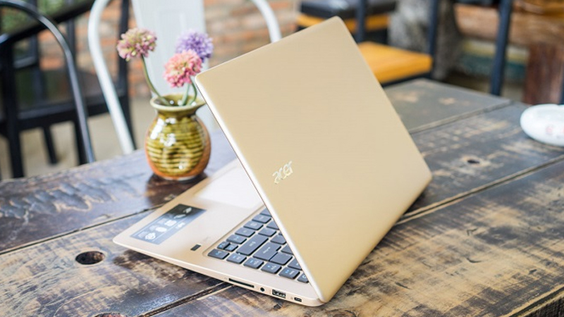 Laptop Acer thiết kế đơn giản, sang trọng