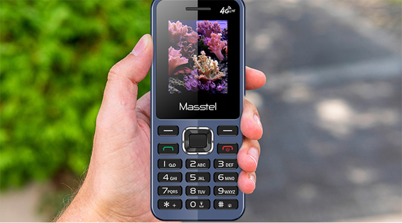 Masstel IZI 200 chiếc điện thoại phổ thông với thiết kế nhỏ gọn