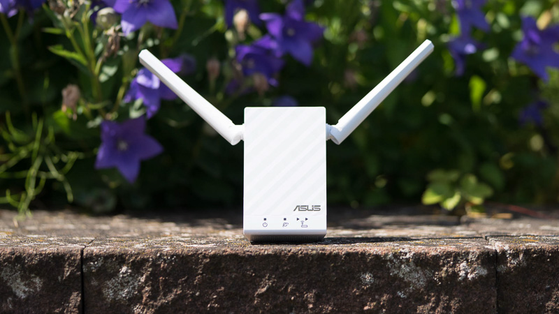 Mẫu RP-AC55 của ASUS