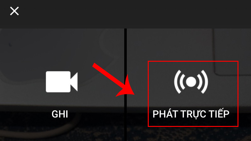 Bấm vào Go Live để tiến hành phát video trực tiếp Youtube trên iPhone