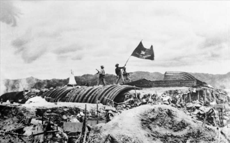 Điện Biên Phủ - lừng lẫy năm châu, chấn động địa cầu