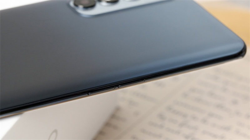 Thời lượng pin của OPPO Reno4 Pro phù hợp với các game thủ