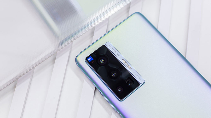 Cụm 4 camera sau của Vivo X70 Pro