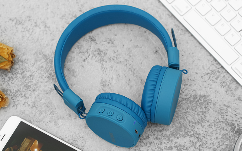 Thời gian sử dụng của tai nghe Bluetooth Mozard K8 có thể lên đến 15 giờ