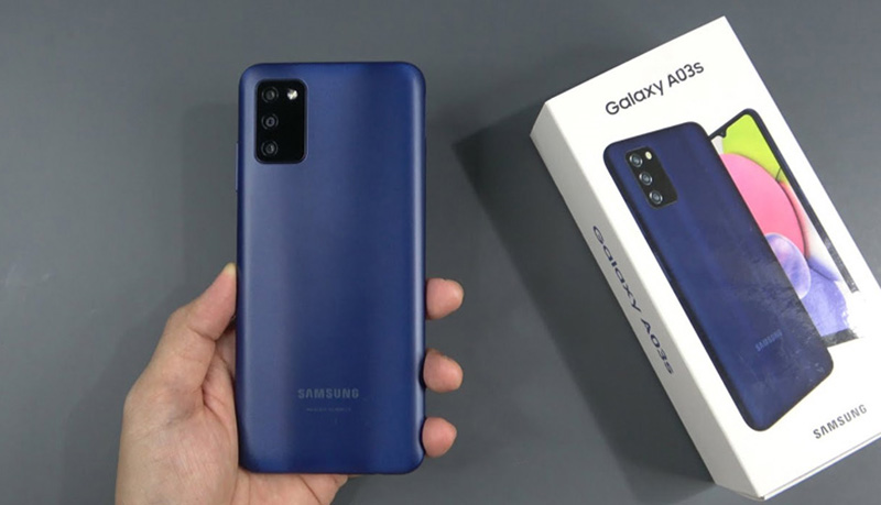 Điện thoại Samsung Galaxy A03 3GB có thiết kế trẻ trung, bắt mắt