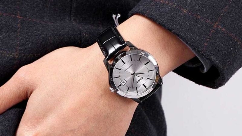 Đồng hồ trang bị thêm lịch ngày giúp quản lý tốt thời gian Đồng hồ trang bị thêm lịch ngày giúp quản lý tốt thời gian