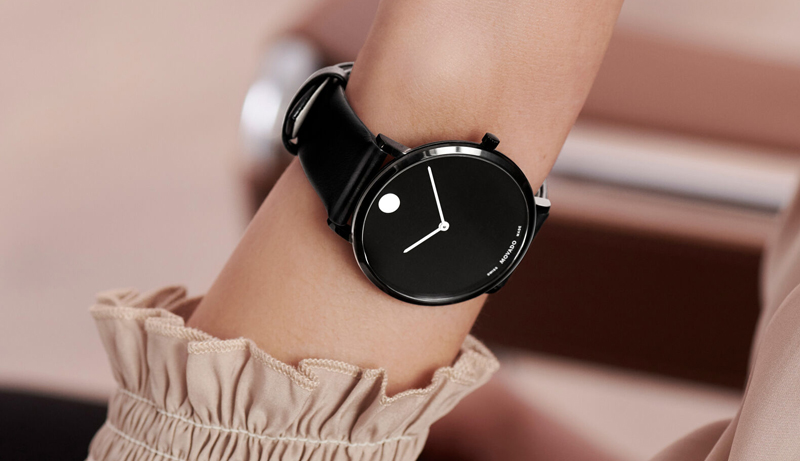 Đồng hồ Movado hiện đại pha lẫn cổ điển, sang trọng, quý phái