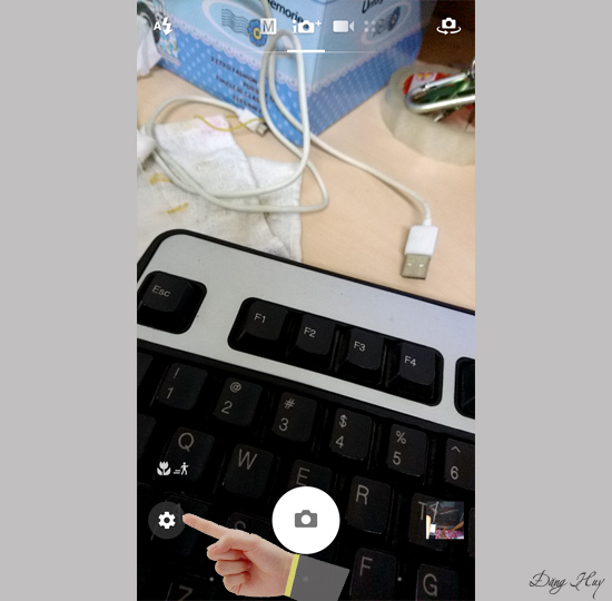 Bước 2: Chọn vào biểu tưởng cài đặt góc tay trái phía dưới.