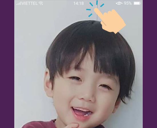 Kéo thanh công cụ trên cùng ở màn hình xuống