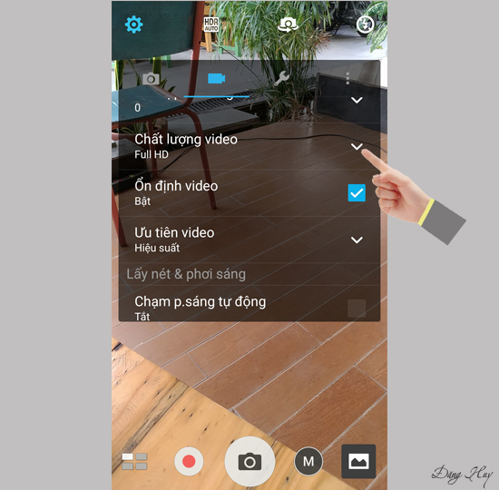 Bước 4: Chọn biểu tượng máy quay phim và chọn