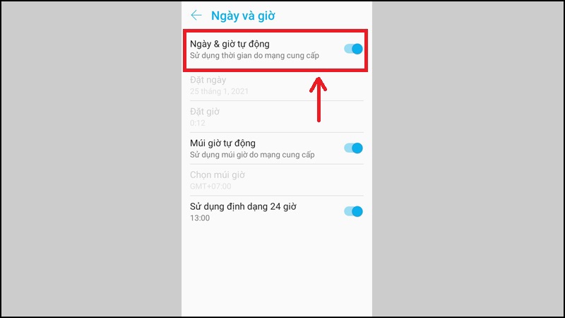Chọn Ngày và giờ tự động (Automatic date and time)
