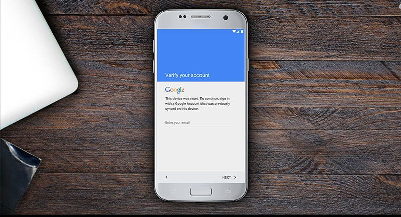 Hệ điều hành sẽ tiến hành yêu cầu người dùng xác thực tài khoản