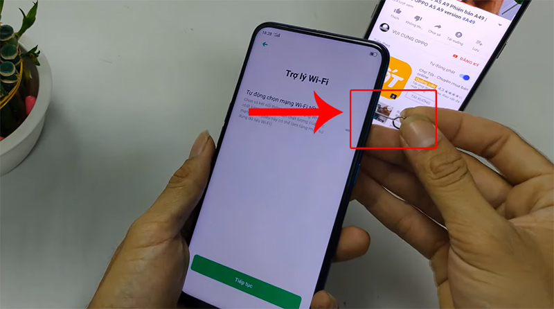 Sử dụng dụng cụ để mở thẻ SIM ra