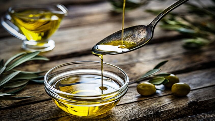 Có thể sử dụng dầu oliu như dầu gội cho trẻ nhỏ