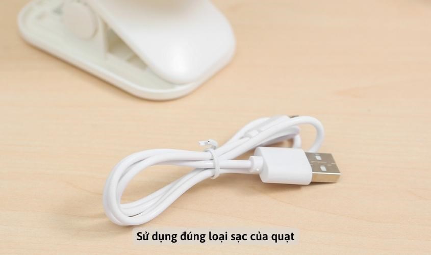 Sử dụng đúng loại sạc của quạt