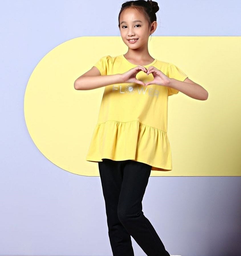 Áo thun bé gái cổ tròn AVAFashion CC036 - Vàng