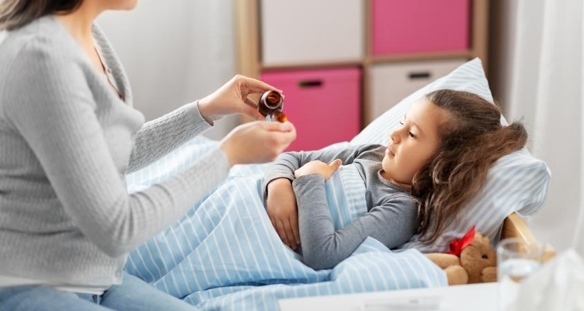 Không sử dụng siro ho đã để lâu cho trẻ sử dụng