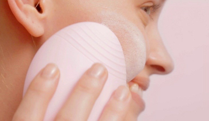 Cần phải dùng chung với sữa rửa mặt