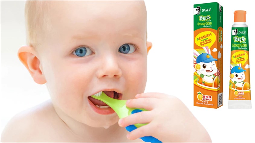 Kem đánh răng cho bé Darlie hương cam 40g