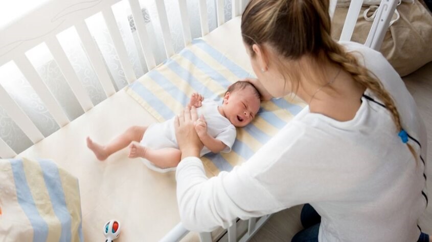 Trường hợp không nên cho trẻ ngủ riêng