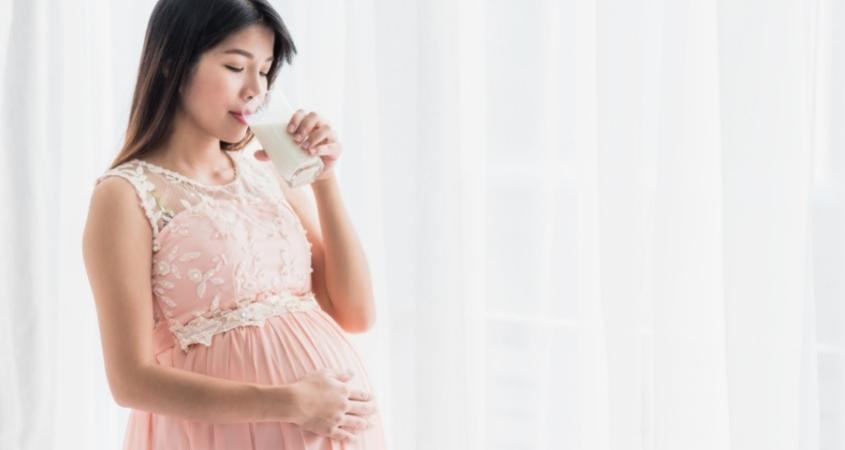 Sữa óc chó cung cấp vitamin và các dưỡng chất cần thiết