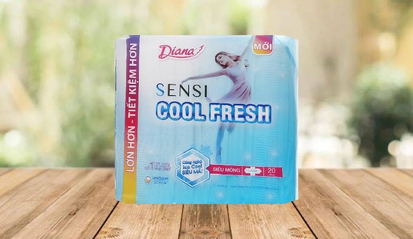 Băng vệ sinh ngày Diana Sensi Cool Fresh siêu mỏng có cánh 20 miếng