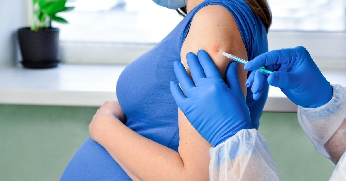 Vắc xin COVID-19 an toàn cho phụ nữ mang thai