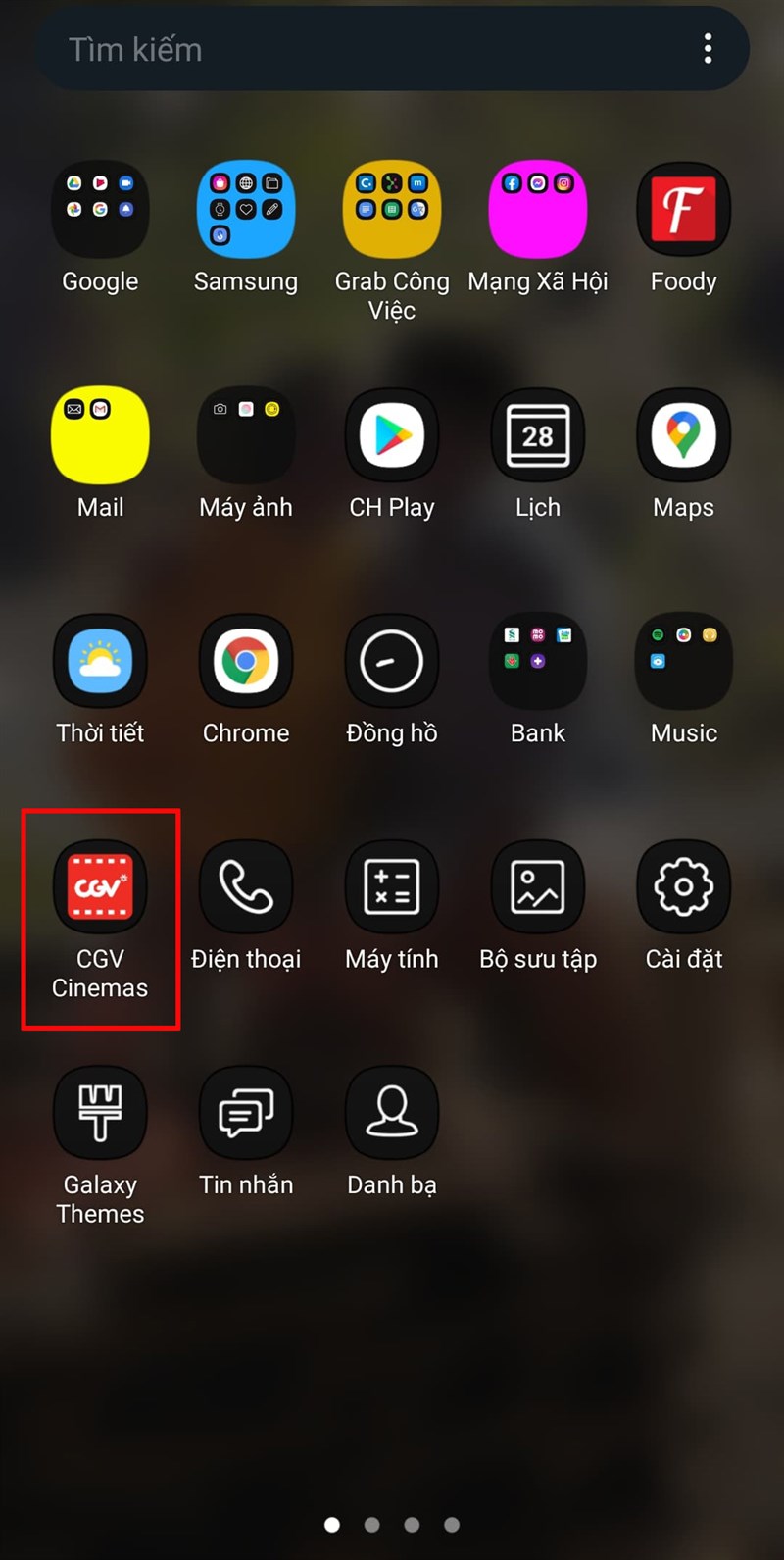 V&agrave;o ứng dụng CGV Cinemas phim bạn muốn xem v&agrave; đặt v&eacute;