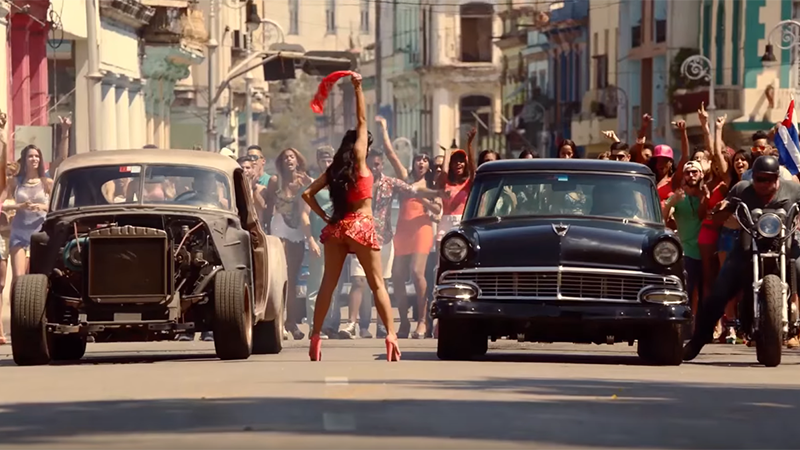 Trận đua xe tại Havana, Cuba của Dom và Raldo