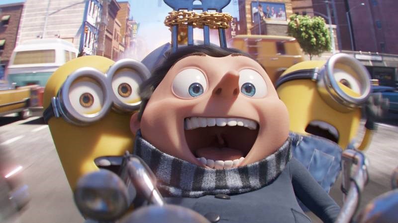 Gru (chính giữa) và biệt đội minions của cậu