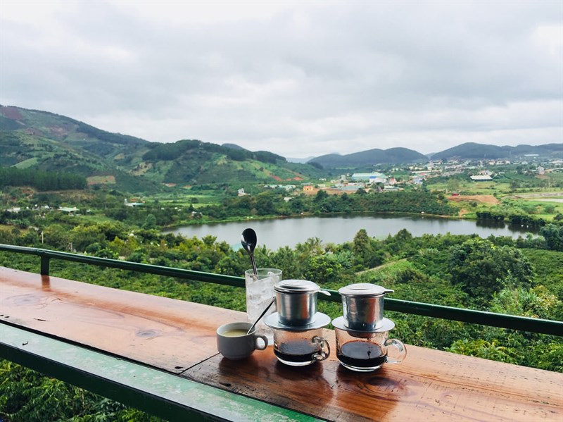 Mê Linh Coffee Garden