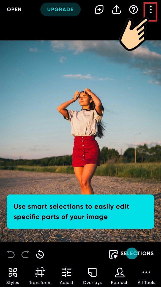 Bấm chọn k&iacute; hiệu 3 chấm ở g&oacute;c phải tr&ecirc;n c&ugrave;ng