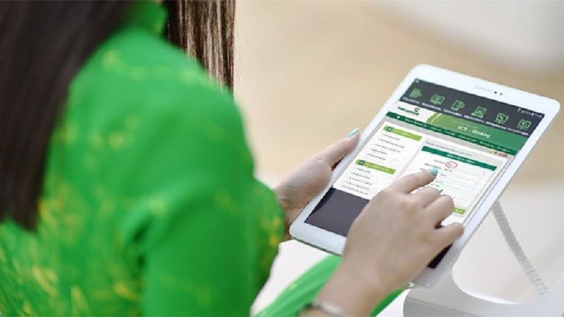 Phân biệt Mobile Banking với Internet Banking