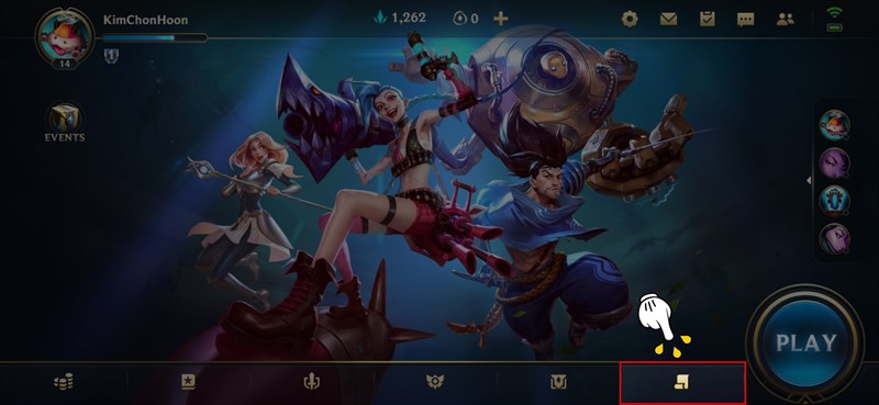 Nhấn chọn Quest để nhận nhiệm vụ hàng ngày Nhấn chọn Quest để nhận nhiệm vụ hàng ngày