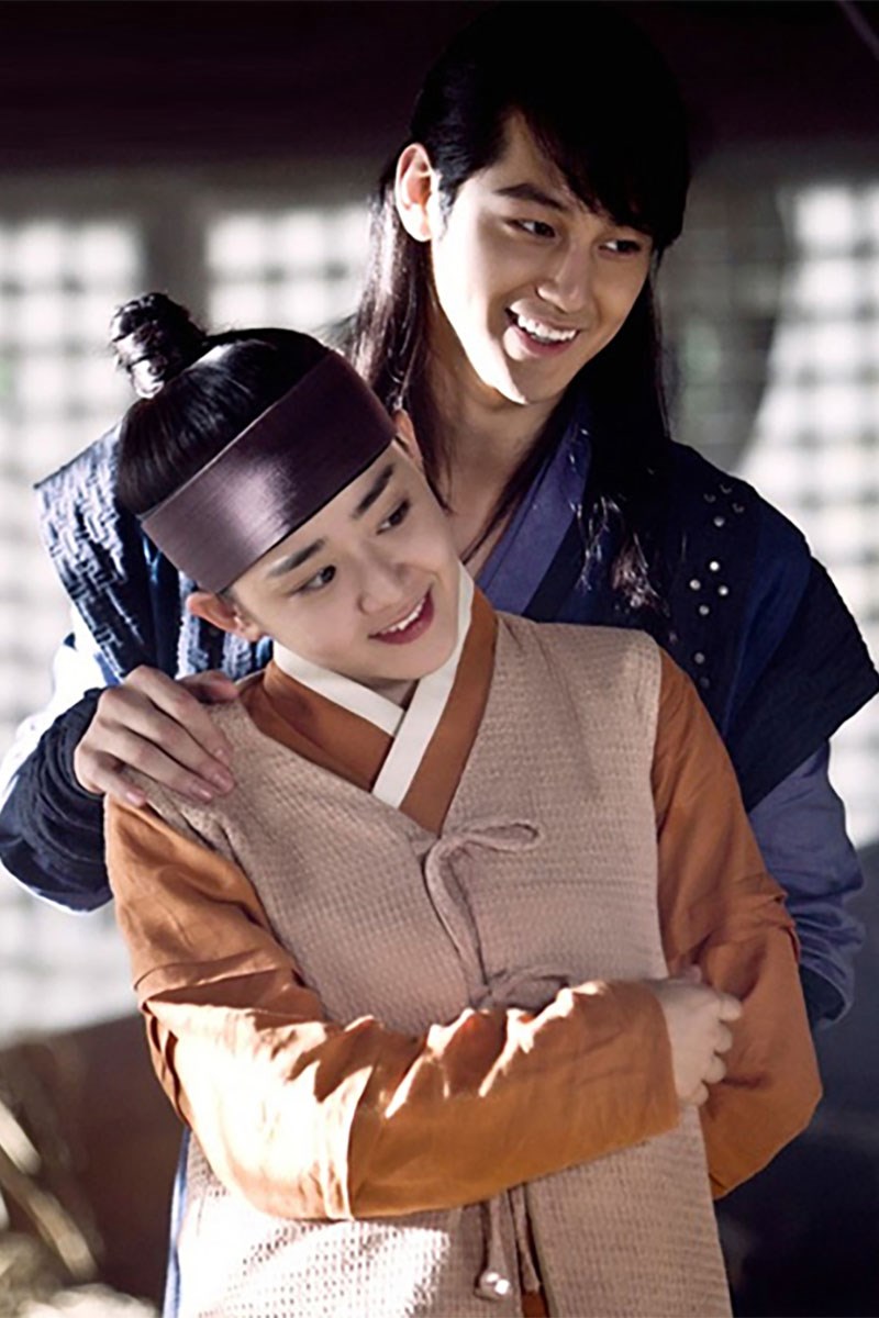 Cặp đôi trẻ Kim Bum và Moon Geun Young