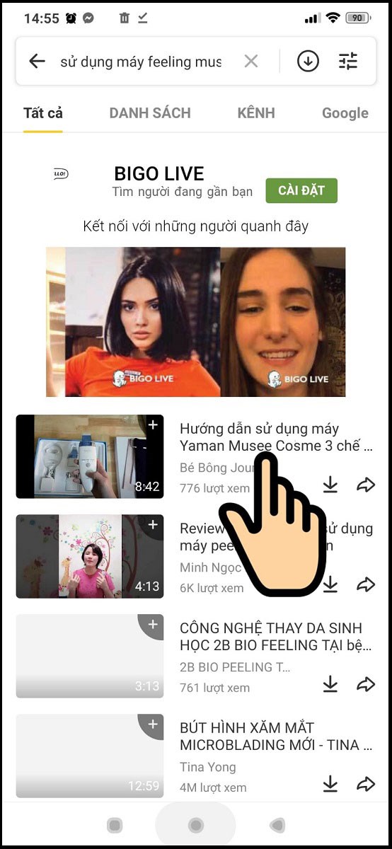 Bấm chọn Video muốn tải