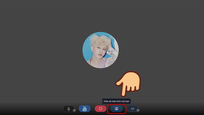 Nhấn v&agrave;o n&uacute;t Chia sẻ m&agrave;n h&igrave;nh