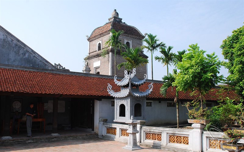 Kiến trúc độc đáo và tháp Hòa Phong