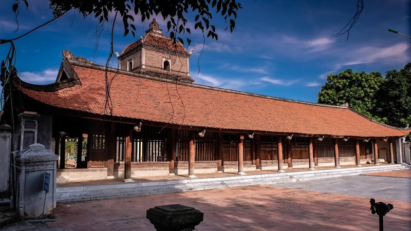Khuôn viên chùa gợi cảm giác thanh tịnh cho du khách