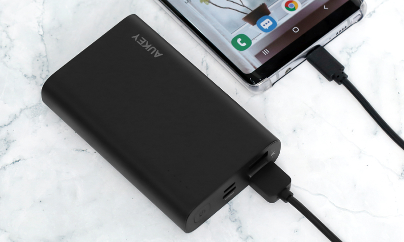 Pin sạc dự ph&ograve;ng AUKEY PB-XD12 10.000 mAh