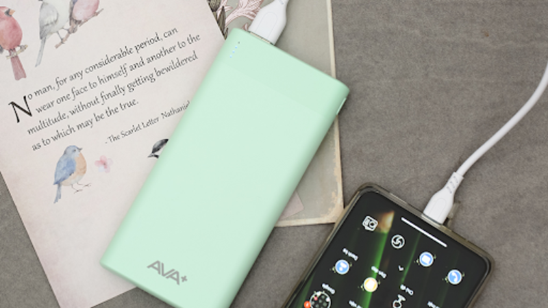 Pin sạc dự ph&ograve;ng Polymer 10.000mAh AVA+ JP208