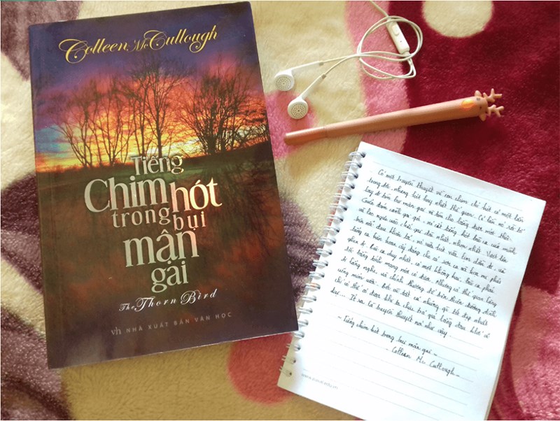 Tác phẩm Tiếng Chim Hót Trong Bụi Mận Gai của tác giả Colleen McCullough
