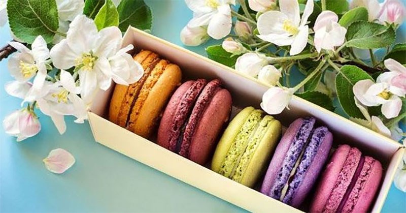 Hộp bánh macaron