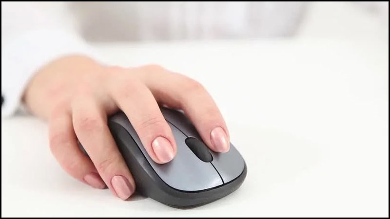 Tìm đến các trung tâm Thegioididong hoặc Dienmayxanh để được nhận hỗ trợ