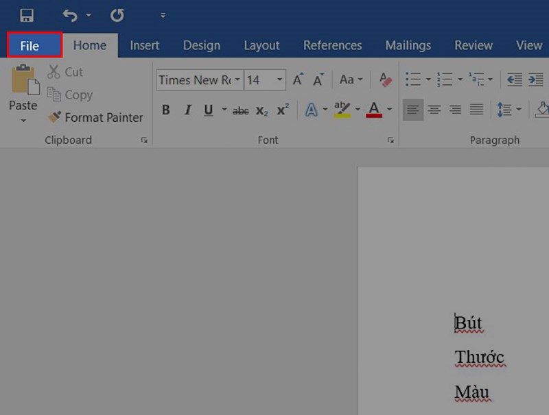 Đầu tiên tại màn hình chính của file word bạn muốn chèn checkbox hãy nhấn vào File ở trên góc bên trái.