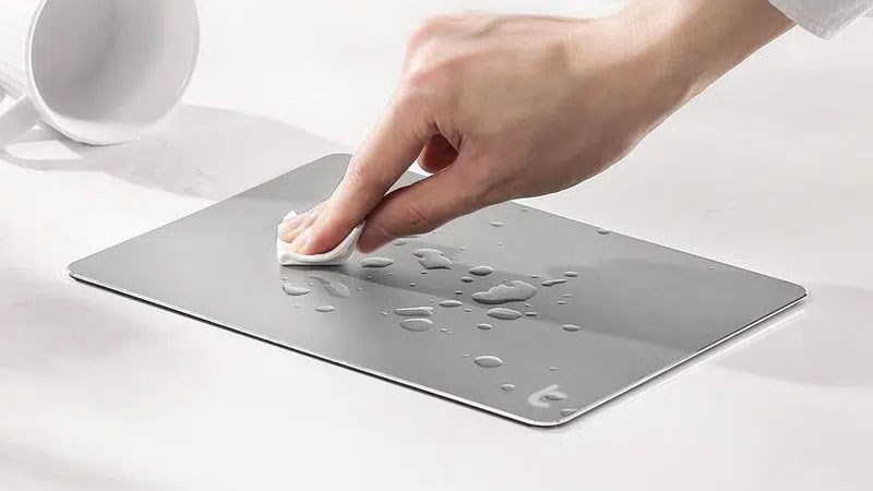 Vệ sinh l&oacute;t chuột cứng