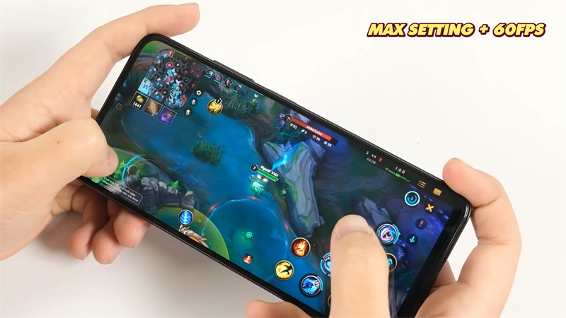 Chiến game Li&ecirc;n Minh Tốc Chiến mượt m&agrave; Max Setting.