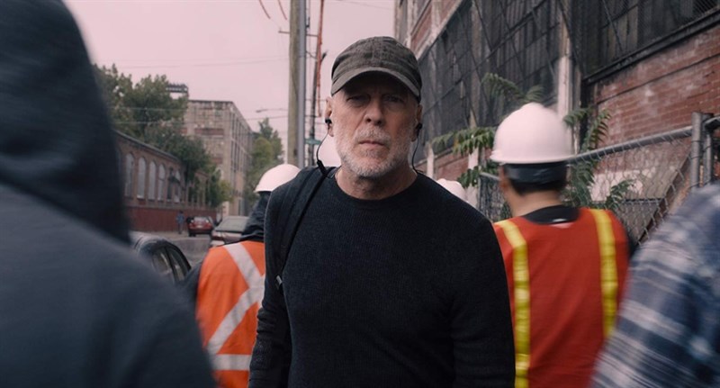 Bruce Willis đảm nhận vai David Dunn
