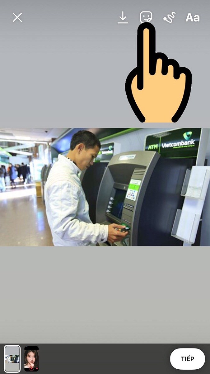 Chọn Sticker khu&ocirc;n mặt h&igrave;nh vu&ocirc;ng