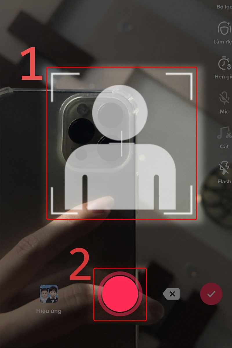 Nhấn v&agrave;o n&uacute;t Quay video để tiến h&agrave;nh quay